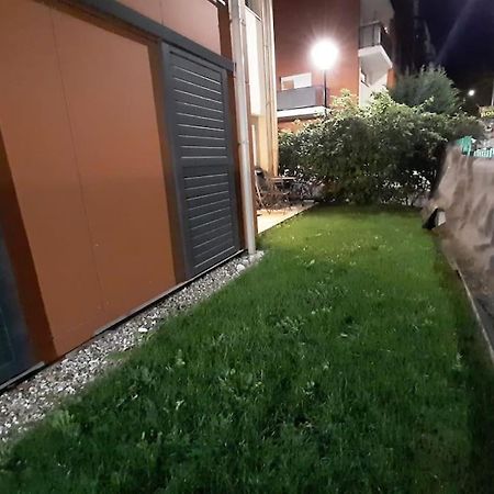 Joli Appartement Avec Jardin Et 2 Parkings Prives Argenteuil Exterior foto